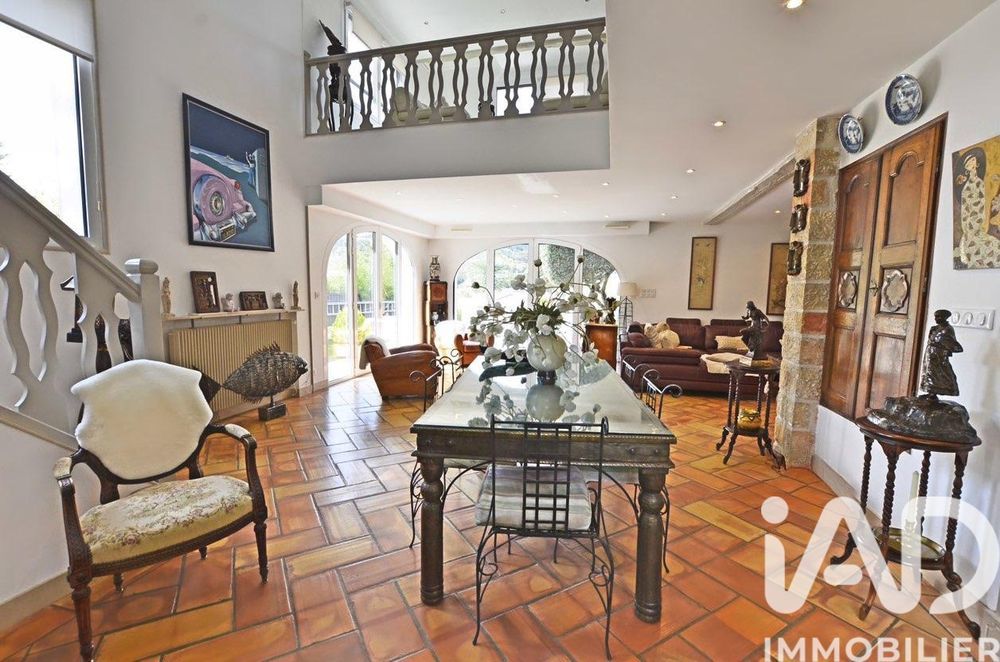 � vendre  Villa Mandelieu-la-Napoule (06210)