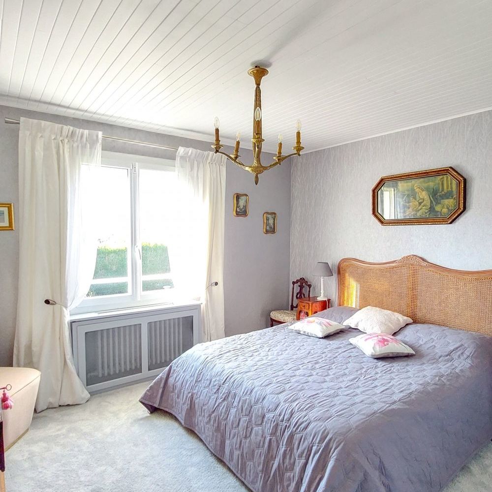 � vendre  Maison Montfort-l'Amaury (78490)