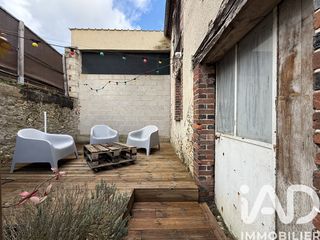  Immeuble � vendre 180 m�