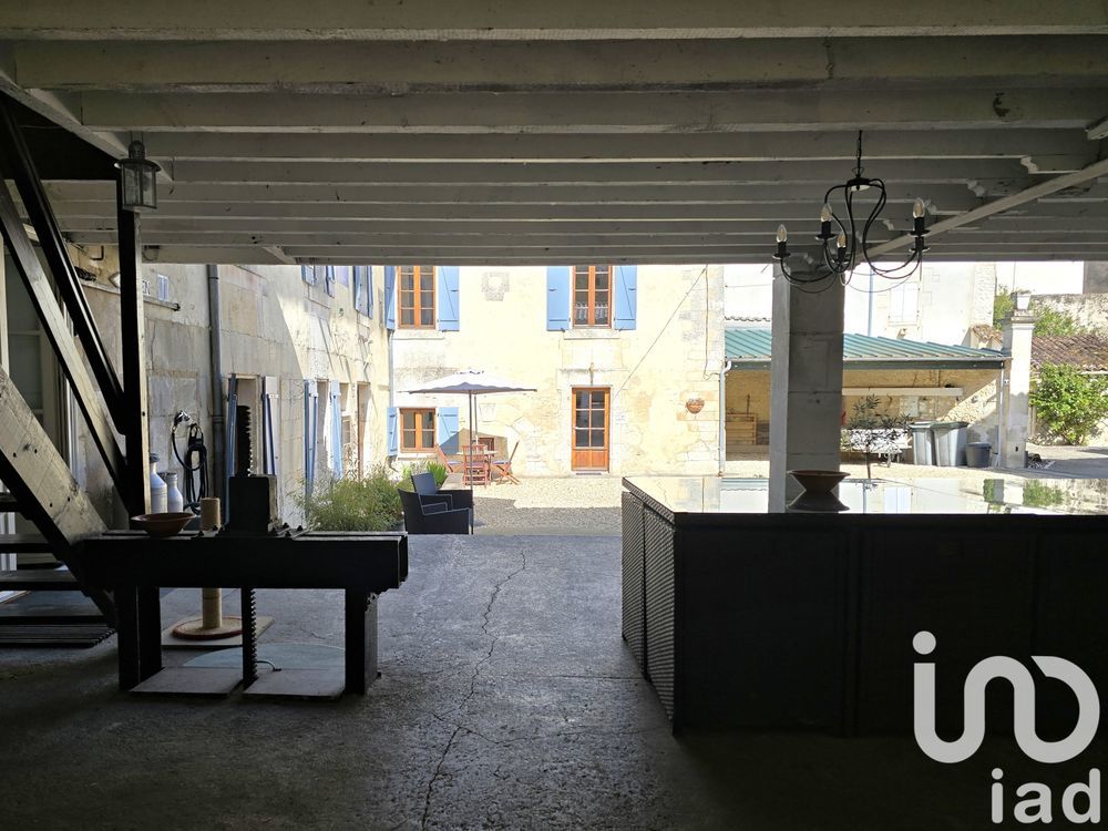 � vendre  Maison Bourg-Charente (16200)