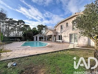  Maison � vendre 9 pi�ces 263 m�