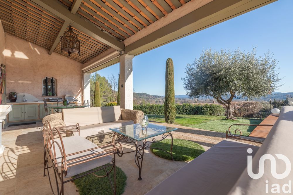 � vendre  Maison Tourrettes (83440)