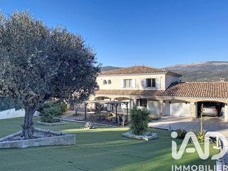  Maison � vendre 7 pi�ces 251 m�