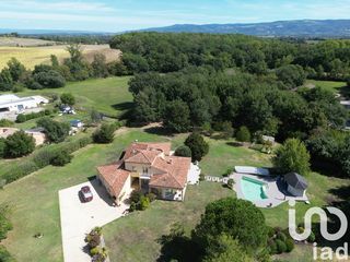  Villa � vendre 9 pi�ces 243 m�