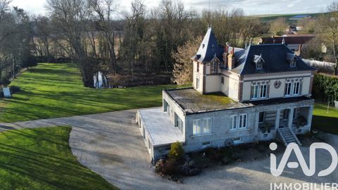   Vente Maison/villa 8 pi�ces Maison - 8 pi�ce(s) - 226 m�