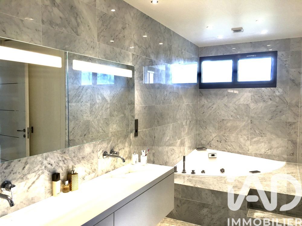 � vendre  Villa Chessy (77700)