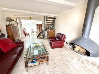  Maison � vendre 9 pi�ces 240 m�