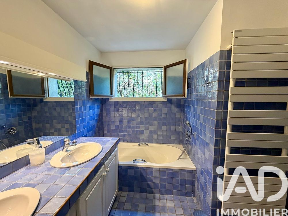 � vendre  Maison Aubagne (13400)