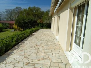  Maison � vendre 7 pi�ces 180 m�