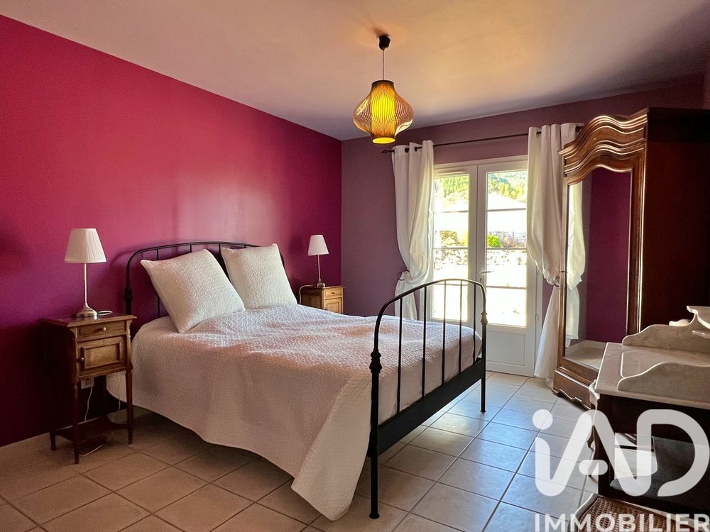 � vendre  Maison Savoillan (84390)