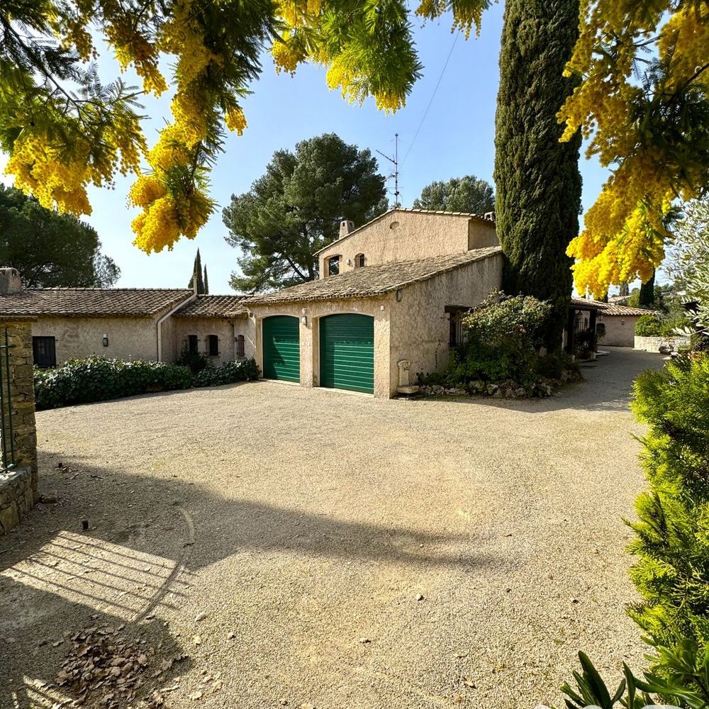 � vendre  Maison Flayosc (83780)