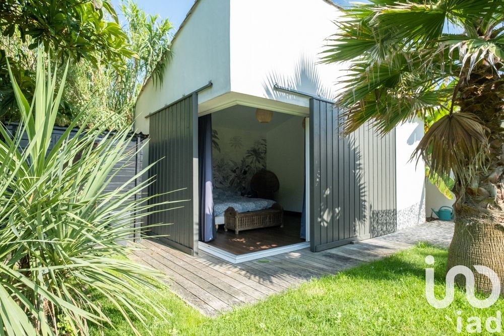 � vendre  Maison Sainte-Marie-de-R� (17740)