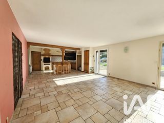  Maison � vendre 9 pi�ces 312 m�