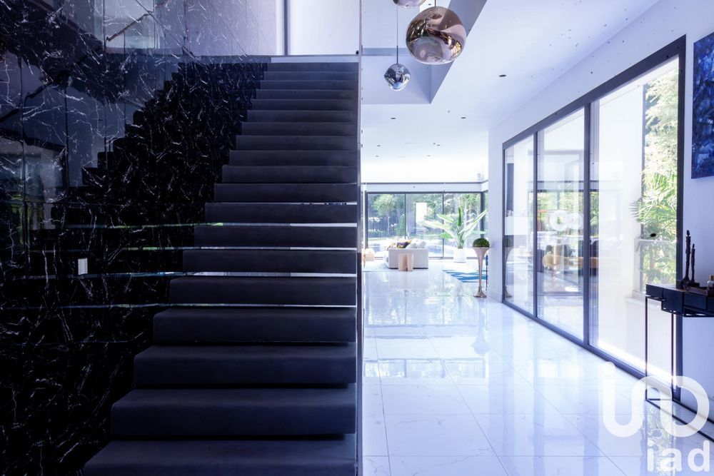 � vendre  Villa Marnes-la-Coquette (92430)