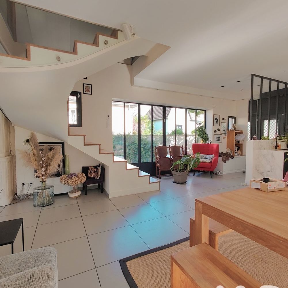 � vendre  Maison Carri�res-sur-Seine (78420)