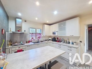  Maison � vendre 8 pi�ces 259 m�