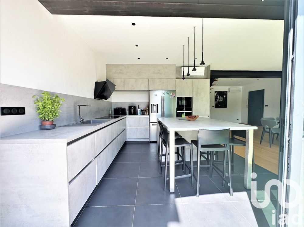 � vendre  Maison Uz�s (30700)