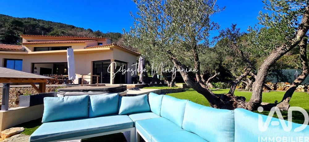 � vendre  Villa Solli�s-Ville (83210)