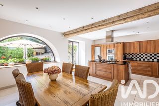  Maison � vendre 6 pi�ces 205 m�