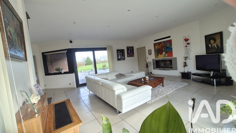 � vendre  Villa Mouchin (59310)