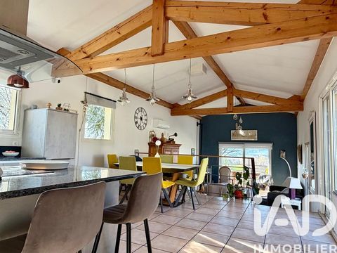   Vente Maison d'architecte 5 pi�ces Villa - 5 pi�ce(s) - 164 m�