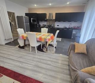  Maison � vendre 7 pi�ces 220 m�