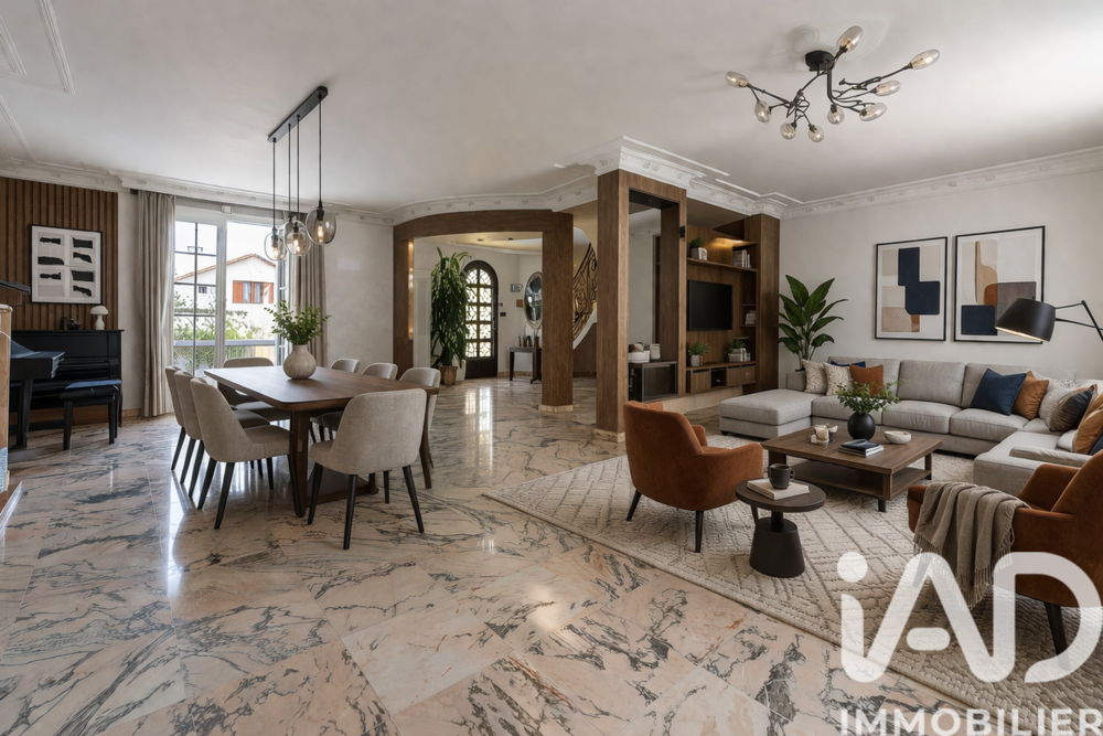 � vendre  Maison Bron (69500)