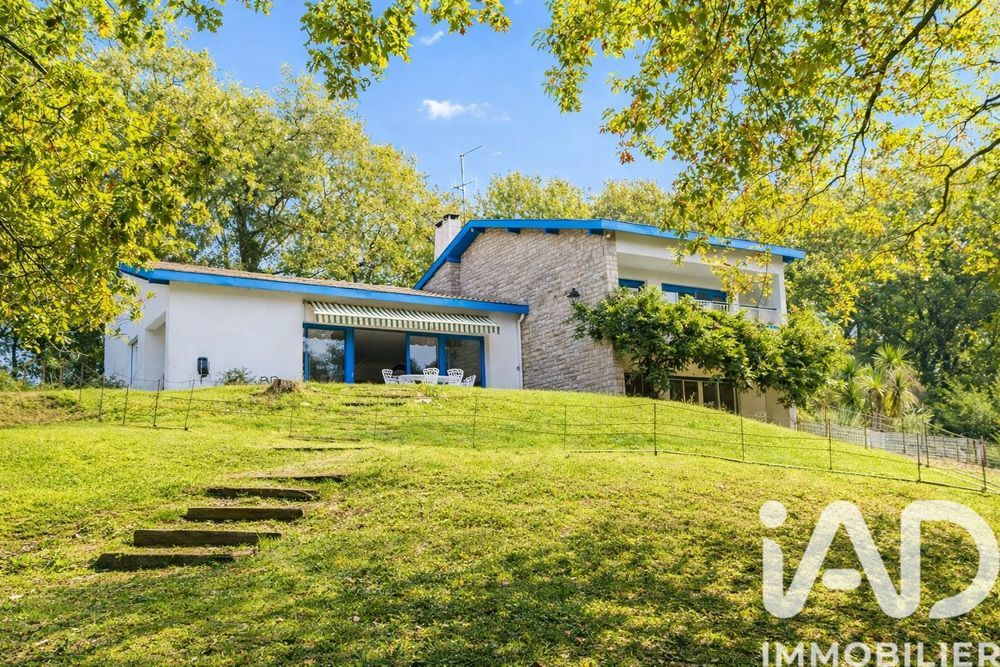 � vendre  Maison Urcuit (64990)