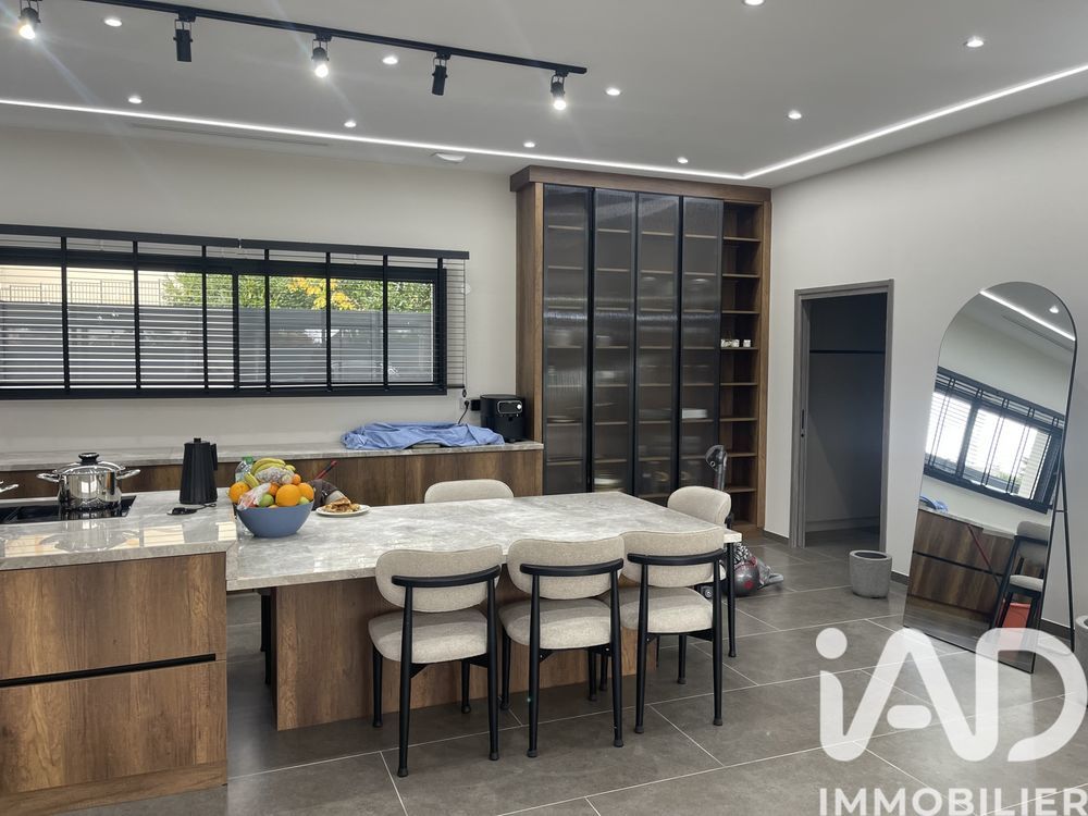 � vendre  Maison Sens (89100)