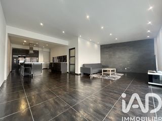  Appartement � louer 4 pi�ces 121 m�