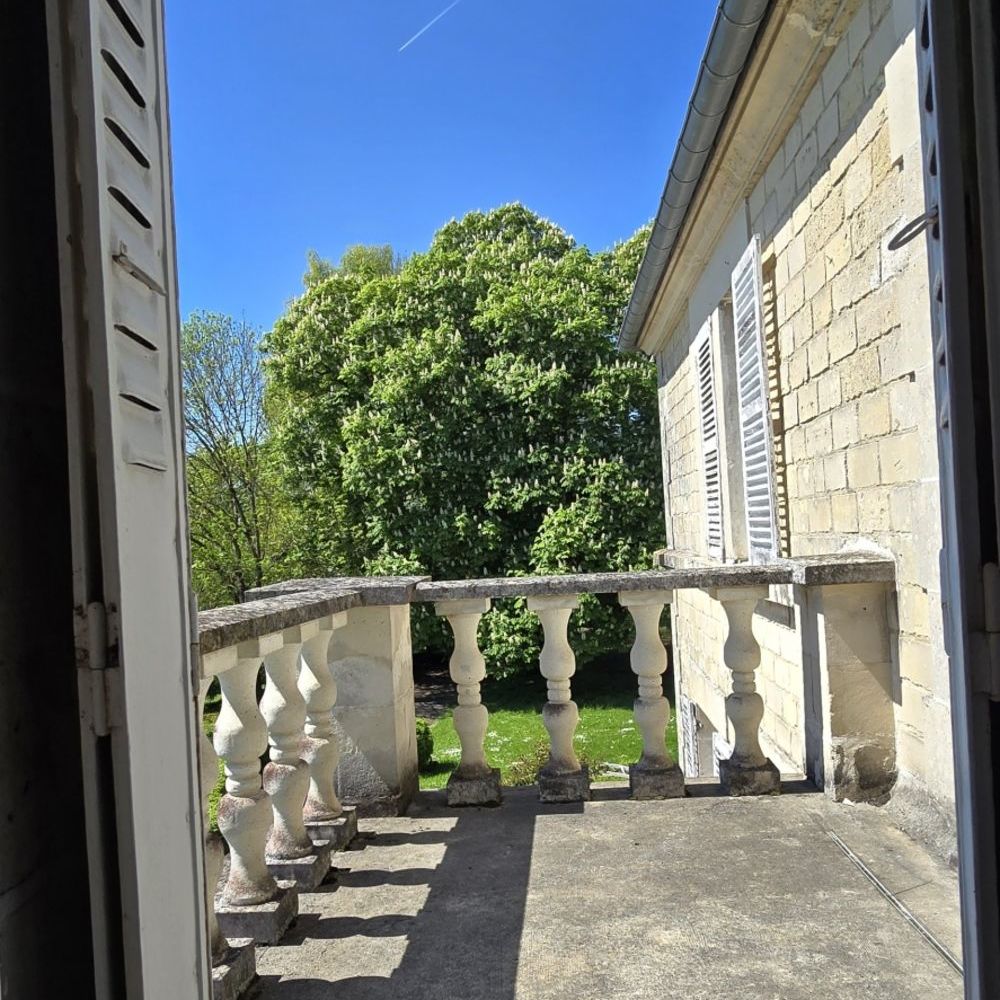 � vendre  Propri�t�/ch�teau Chamouille (02860)