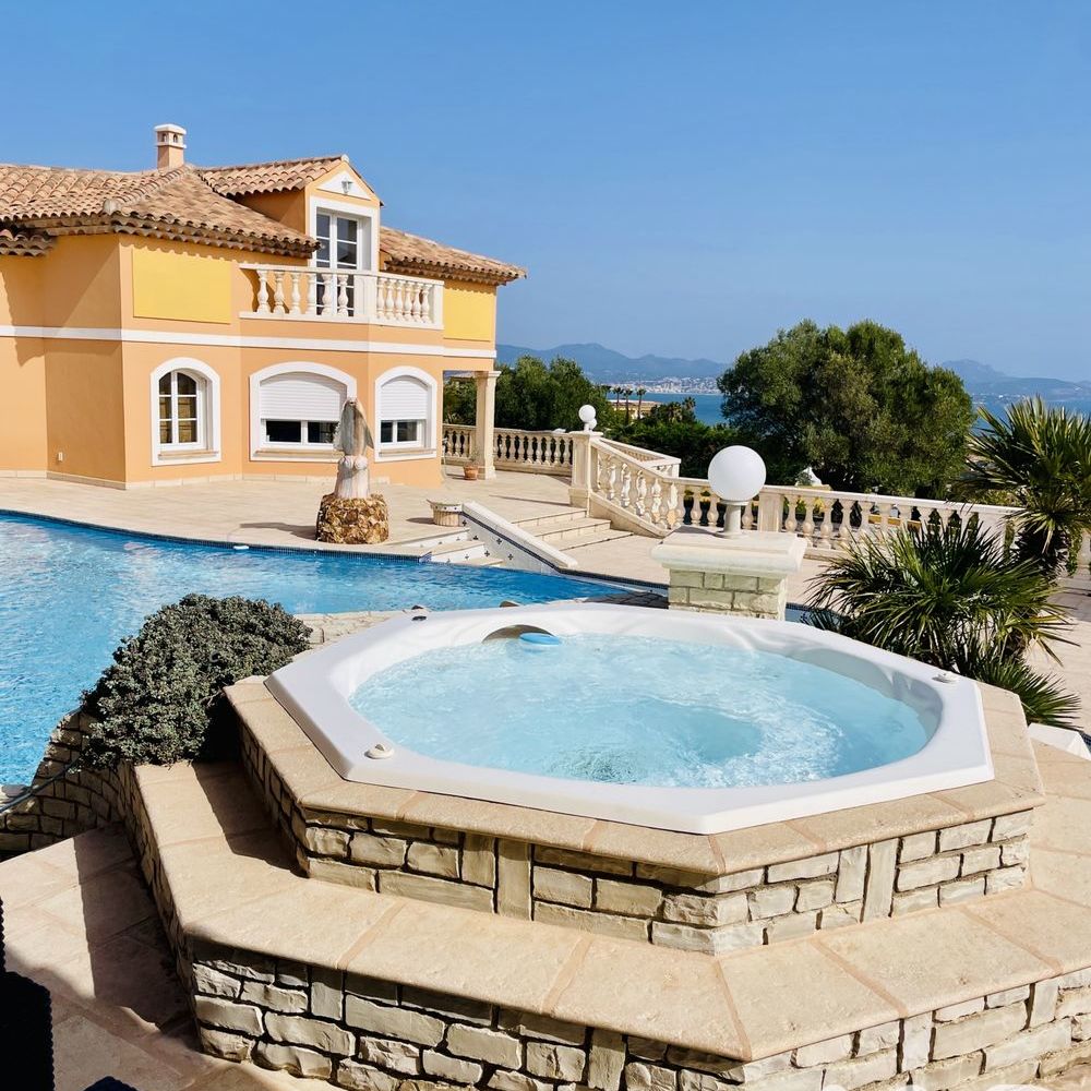 � vendre  Maison Saint-Rapha�l (83700)