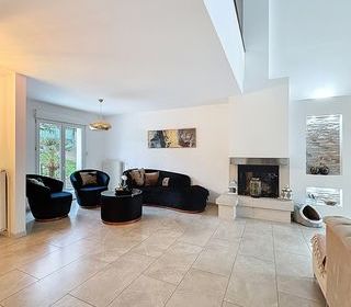  Villa � vendre 13 pi�ces 350 m�