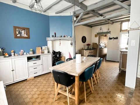   Vente Maison de village 6 pi�ces Maison - 6 pi�ce(s) - 137 m�