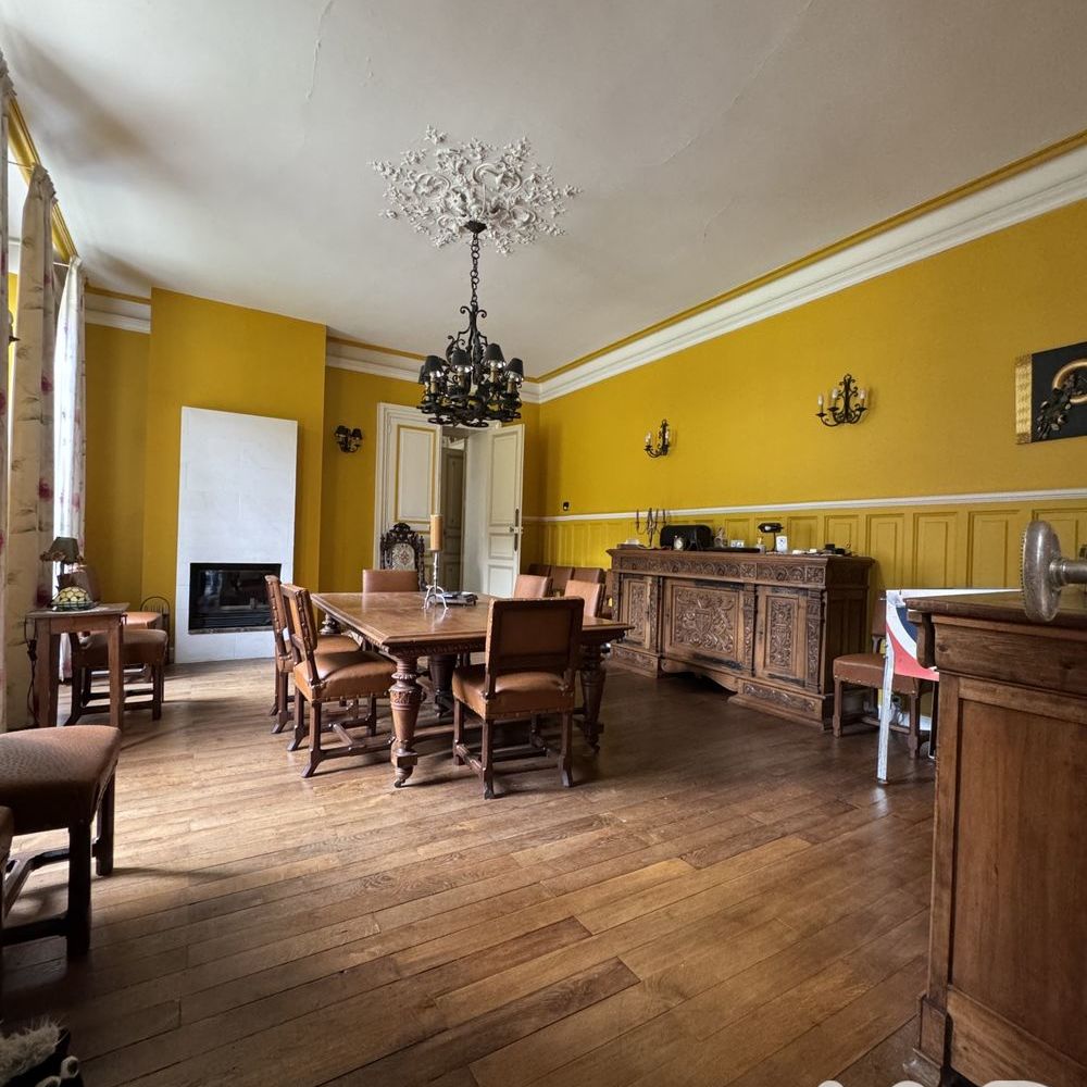 � vendre  Propri�t�/ch�teau Vornay (18130)