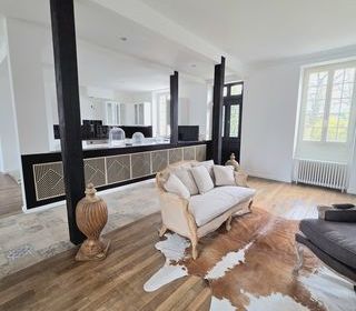  Maison � vendre 6 pi�ces 225 m�