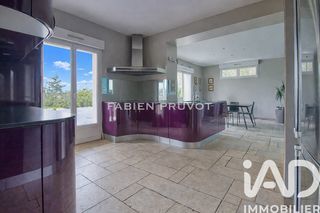  Maison � vendre 8 pi�ces 216 m�