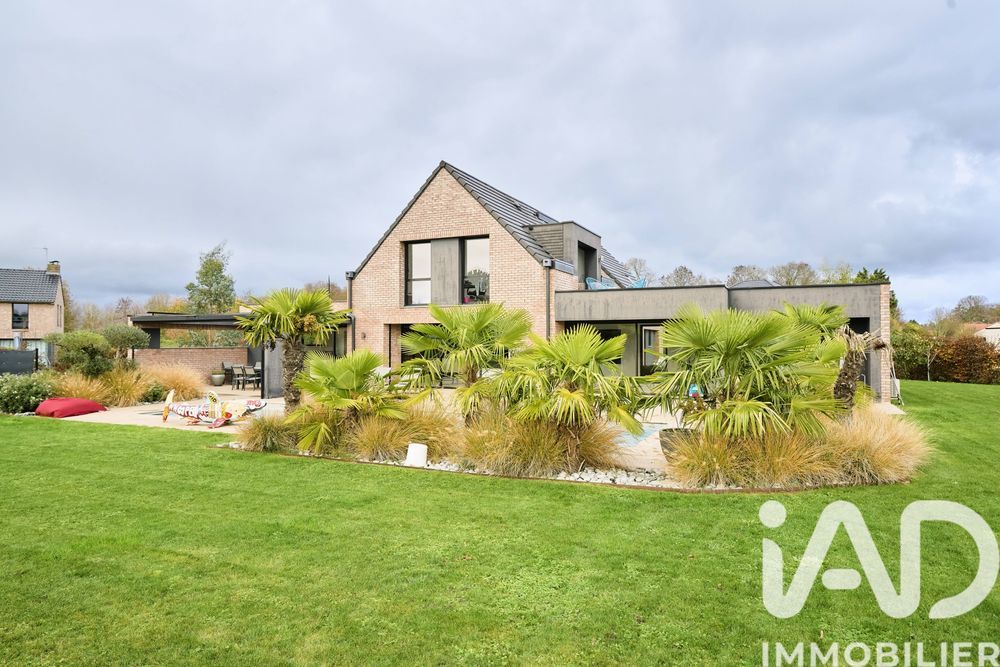 � vendre  Villa Camphin-en-P�v�le (59780)