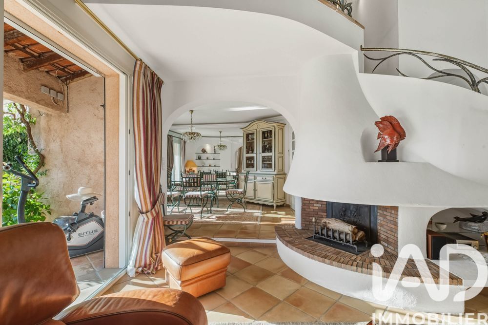 � vendre  Maison Antibes (06600)