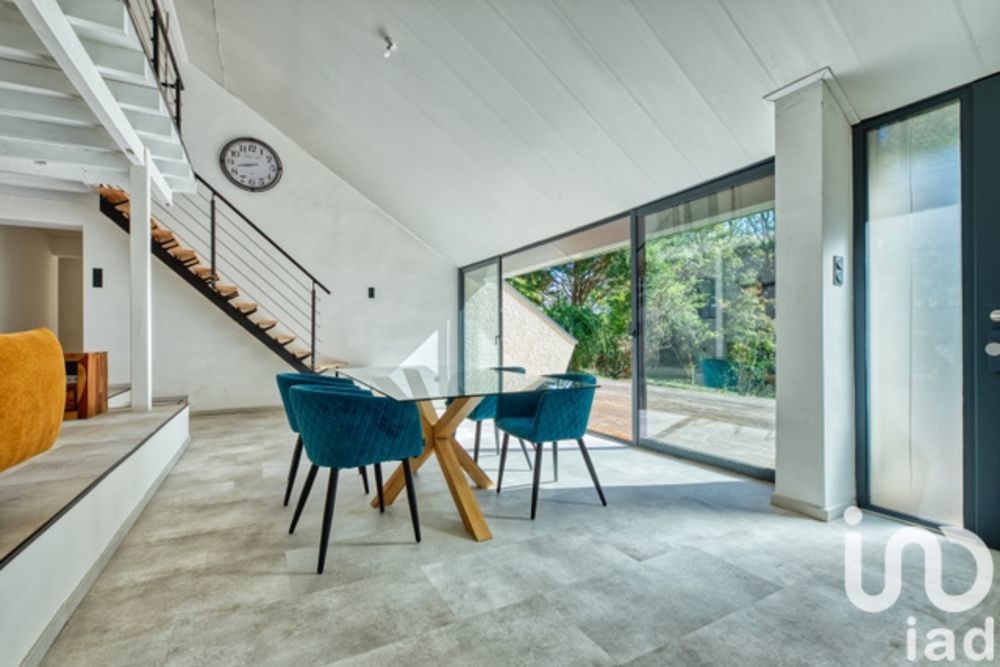 � vendre  Villa Carignan-de-Bordeaux (33360)