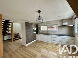  Appartement � louer 4 pi�ces 77 m�