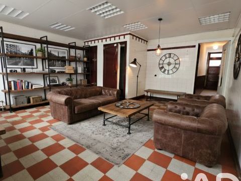   Vente Maison de village 7 pi�ces Maison - 7 pi�ce(s) - 170 m�