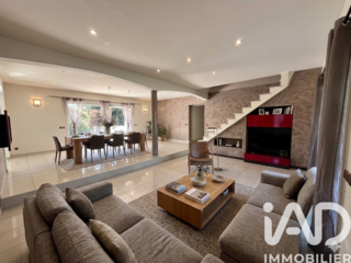  Maison � vendre 7 pi�ces 196 m�