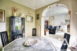  Maison � vendre 10 pi�ces 234 m�