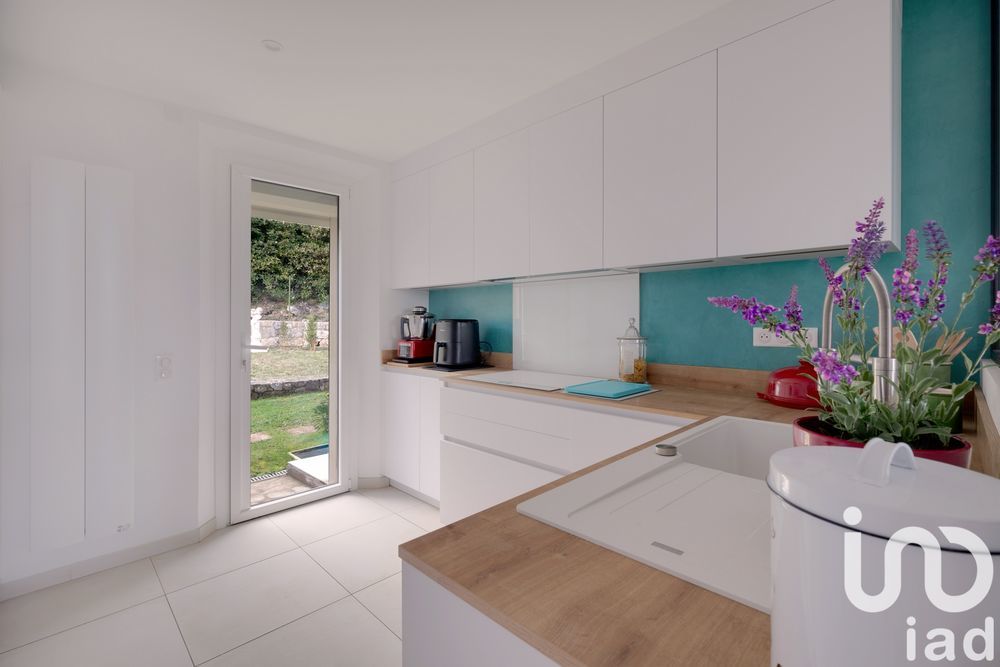 � vendre  Maison Tourrettes (83440)