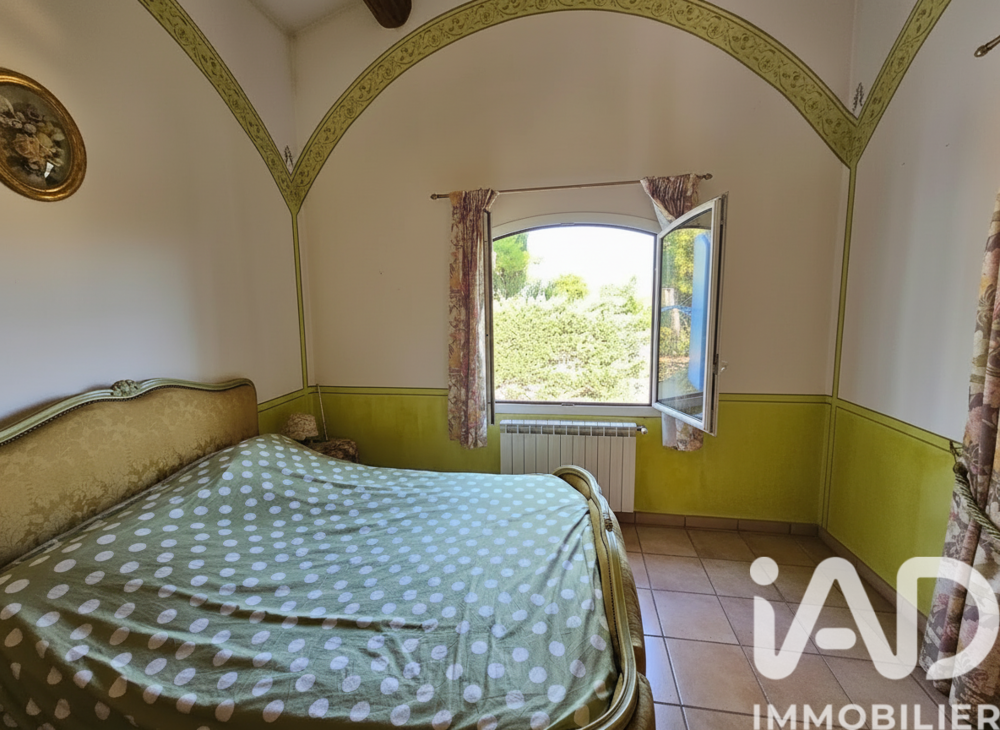 � vendre  Maison Saint-Cyr-sur-Mer (83270)