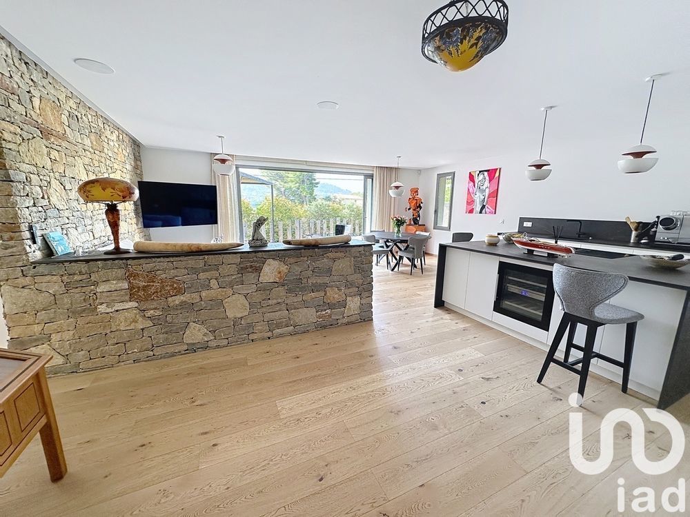 � vendre  Maison La Cadi�re-d'Azur (83740)