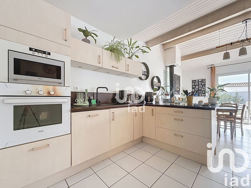 � vendre  Maison Le Bois-Plage-en-R� (17580)