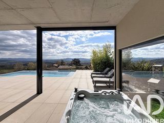  Villa � vendre 7 pi�ces 210 m�