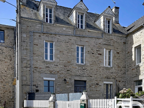   Vente Maison/villa 7 pi�ces Maison - 7 pi�ce(s) - 145 m�